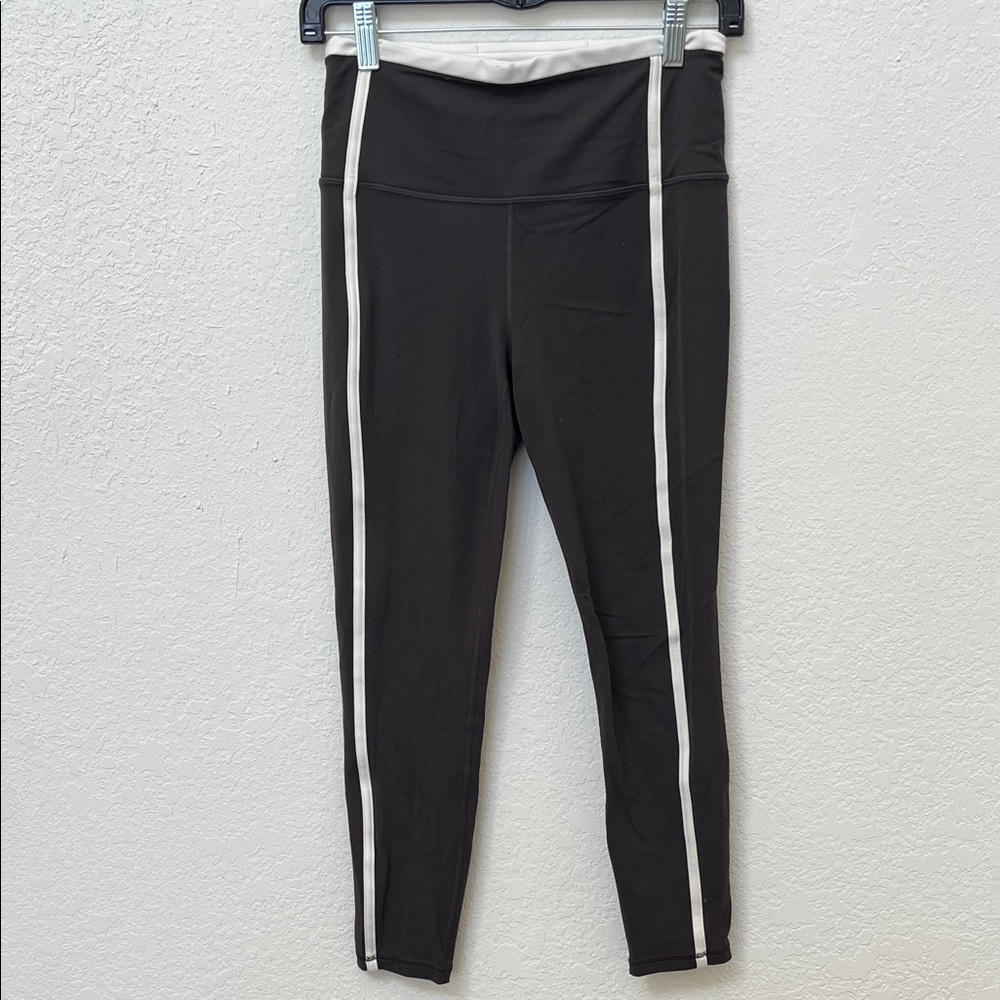 Athleta Ultra High Rise Elation 7/8 Tight in Brown